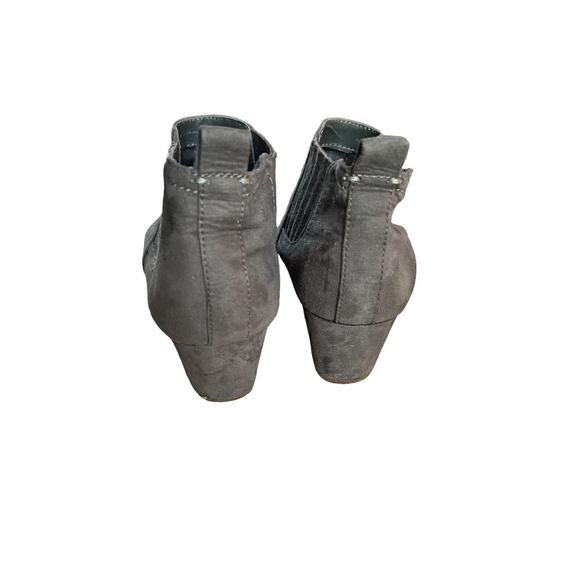 Dolce Vita Womens Boots Gray 8M Bootie‎ 2.5" Wedge Heel Round Toe Suede EUC - Picture 5 of 11